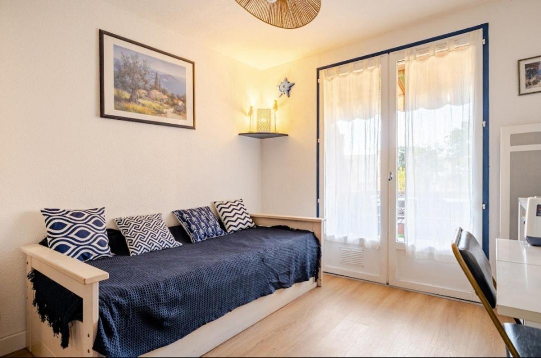 Appartement " Le Grand Bleu " A 3 Min De La Plage La Londe-les-Maures Kültér fotó